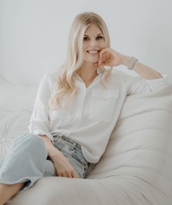 Book an Appointment with Alexandra Haggis for Nutrition Counselling