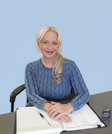 Book an Appointment with Elizabeth Santarossa at Lakeshore Location