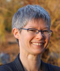 Book an Appointment with Zoe Blarowski for Somatic Therapy