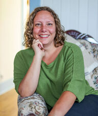 Book an Appointment with Burdeen Starkey for Marriage and Family Therapy