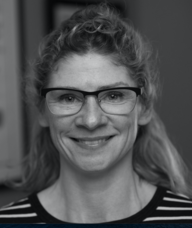 Book an Appointment with Pamela Place for Physiothérapie -Physiotherapy