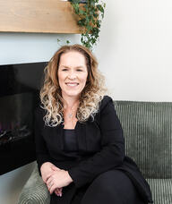 Book an Appointment with Jamie-Lynn Sluman for Psychotherapy / Counselling