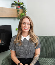 Book an Appointment with Nicole Lauzon for Psychotherapy / Counselling