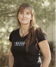 Book an Appointment with Tammy McMillan for Acupuncture