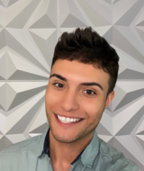 Book an Appointment with Santiago (Santi) Esteves at Metrotown