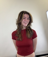 Book an Appointment with Ellee McInnes for Facials